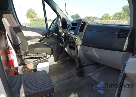 2012 Mercedes-Benz Sprinter 2500 High Roof из США, поврежденный, VIN WD3PE8CB6C5687434